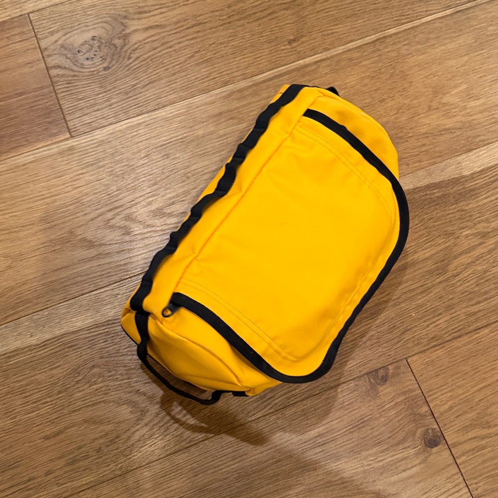 The North Face Black and Yellow Toiletry Bag - Picture 3 of 6
